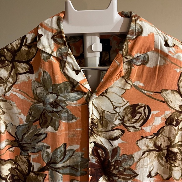 Abercrombie and Fitch floral shirt - Picture 2 of 2